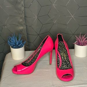 🩷🩷Hot pink open toe Jessica Simpson heels! Actually hella comfortable! 🩷🩷